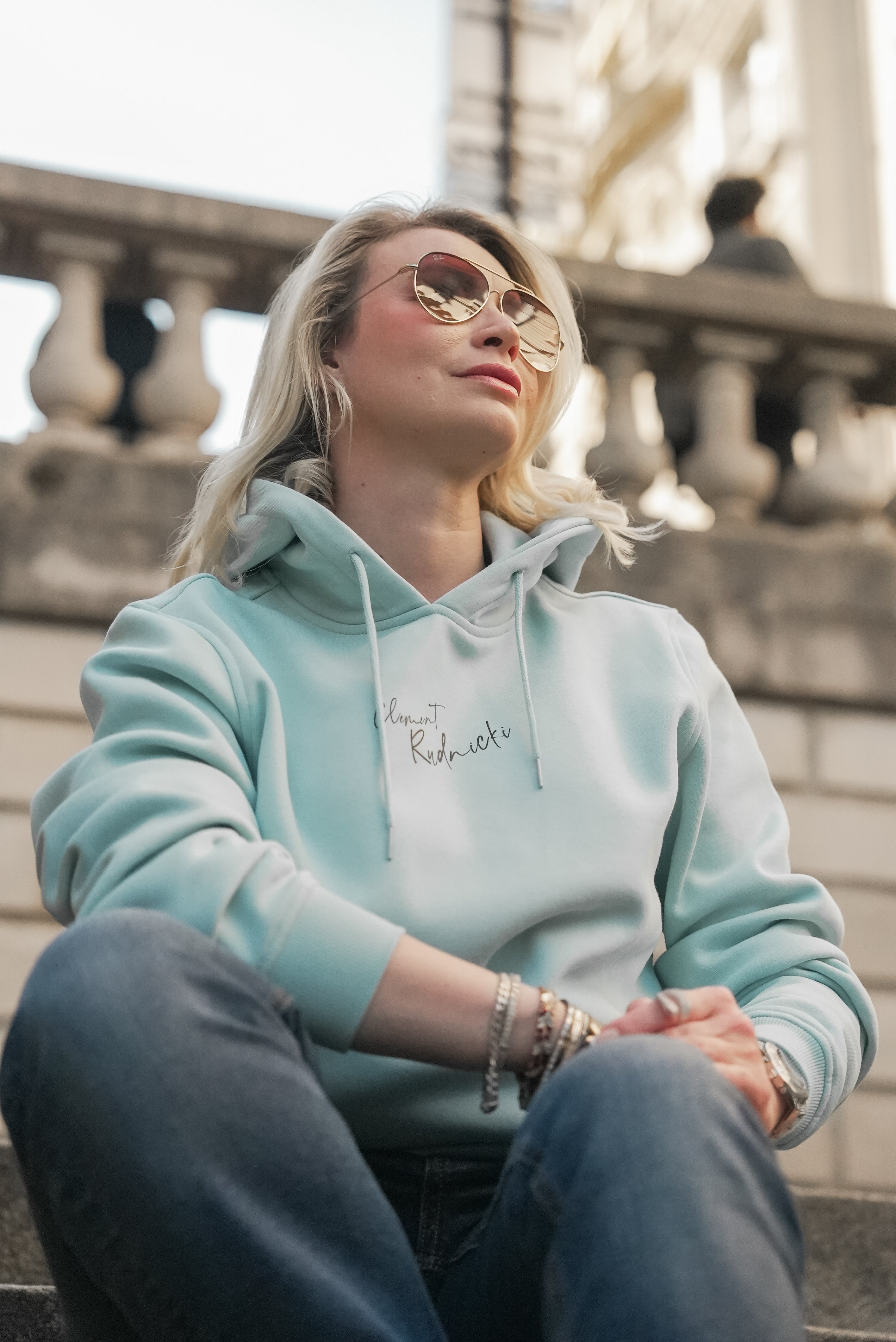 Sweat à capuche bleu ciel – Confort premium & style minimal