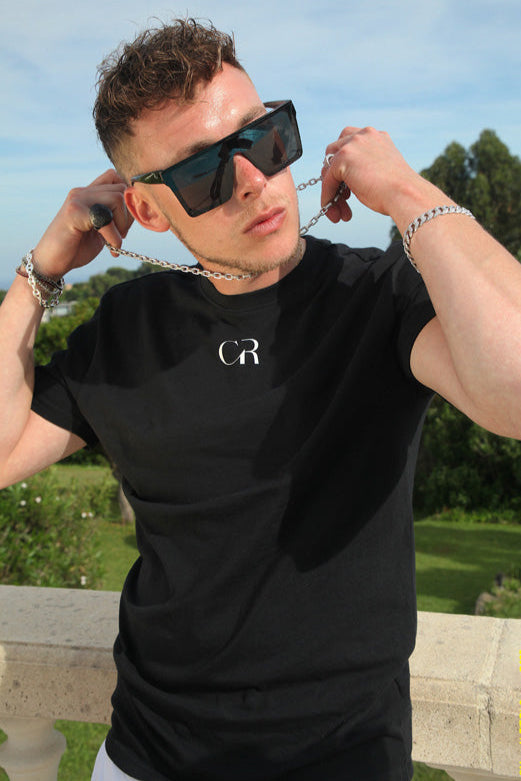 T-shirt noir avec logo Clement Rudnicki – Subtilité et sens