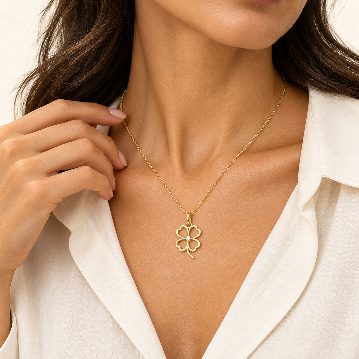 Pendentif Trèfle — or jaune 9 carats et oxyde de zirconium