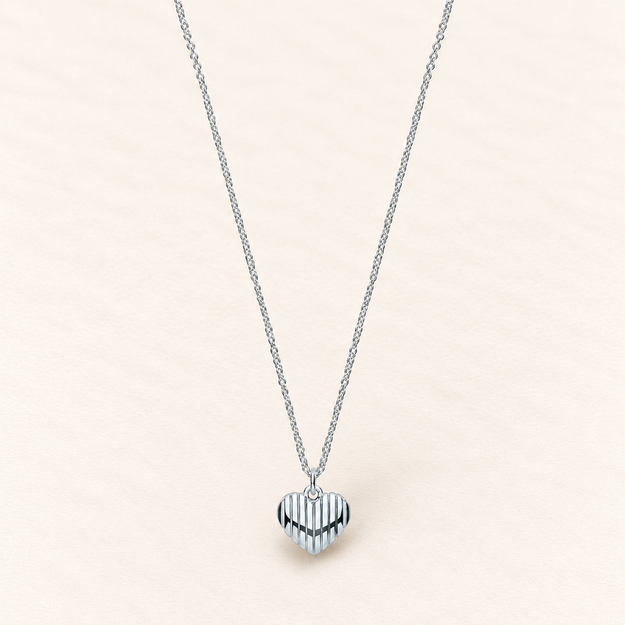 Ribbed Heart Necklace — silver