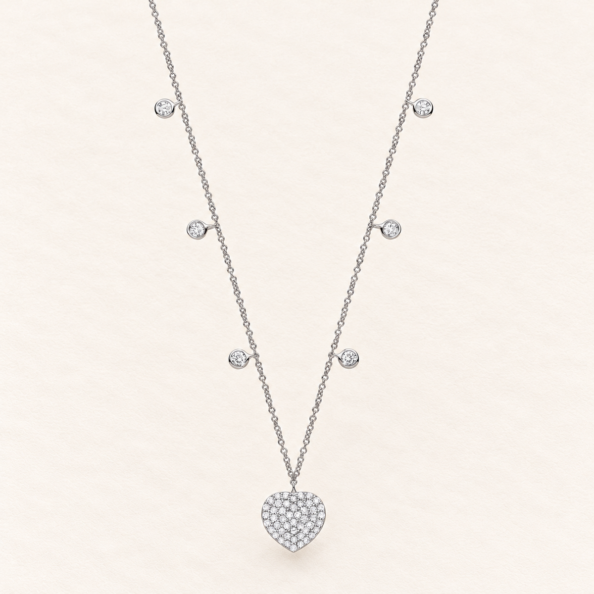 Collier Cœur Étoilé — or blanc 9 carats et diamants 0,44 ct