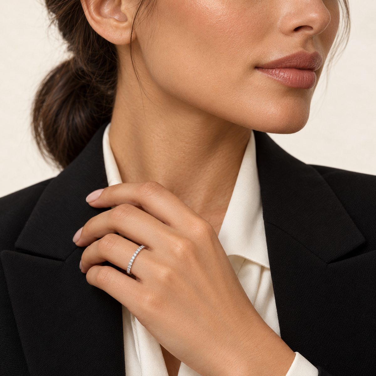 Demi-alliance Ligne — platine et diamants 0,30 ct