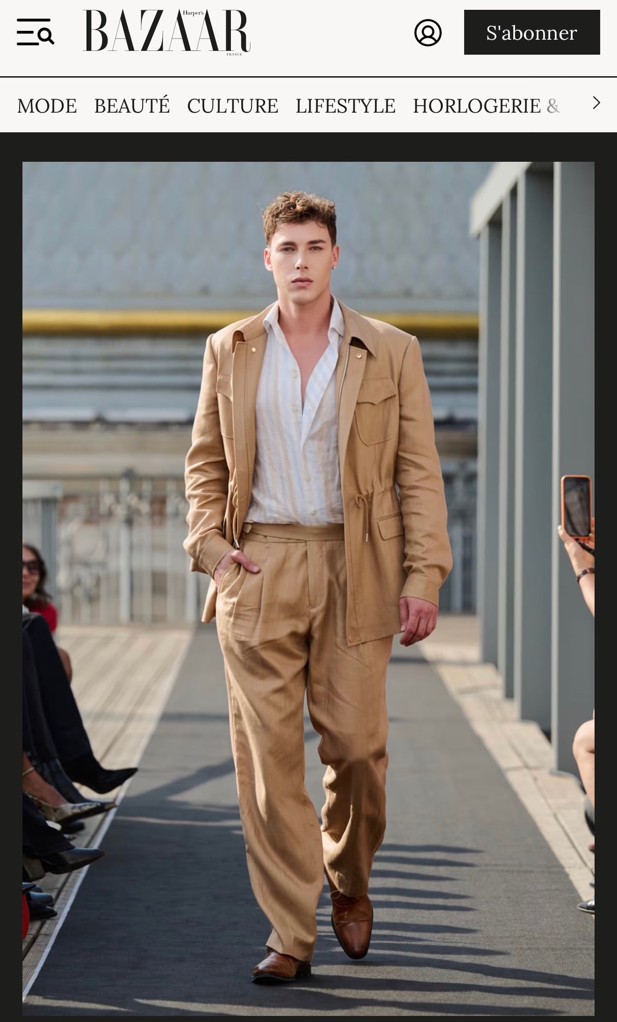 Harper’s Bazaar — extrait de publication fourni par Clément Rudnicki