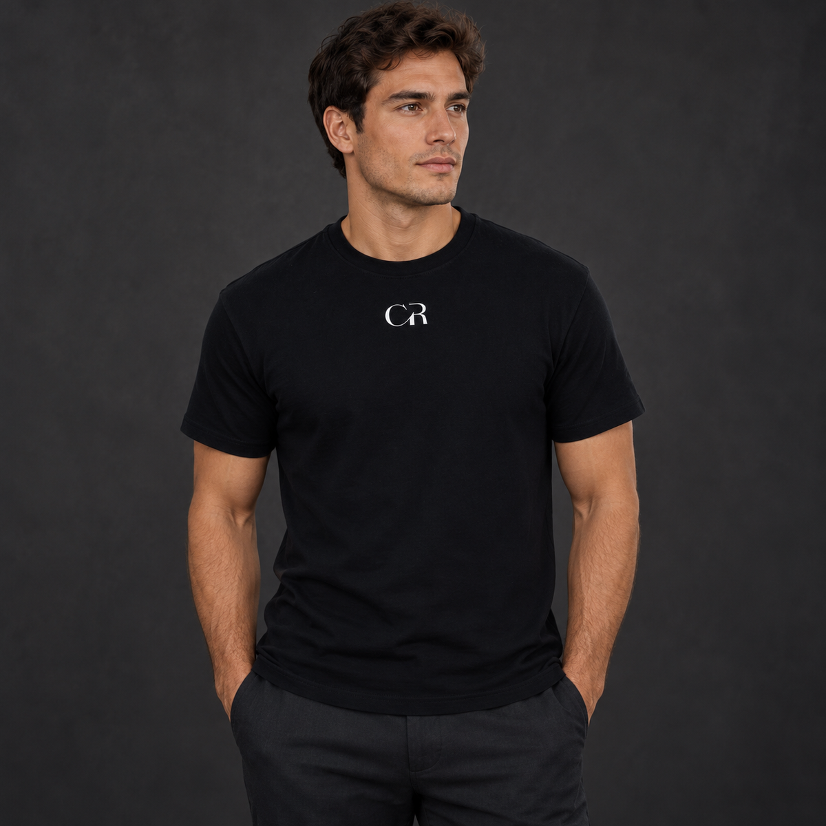 T-shirt noir avec logo Clement Rudnicki – Subtilité et sens
